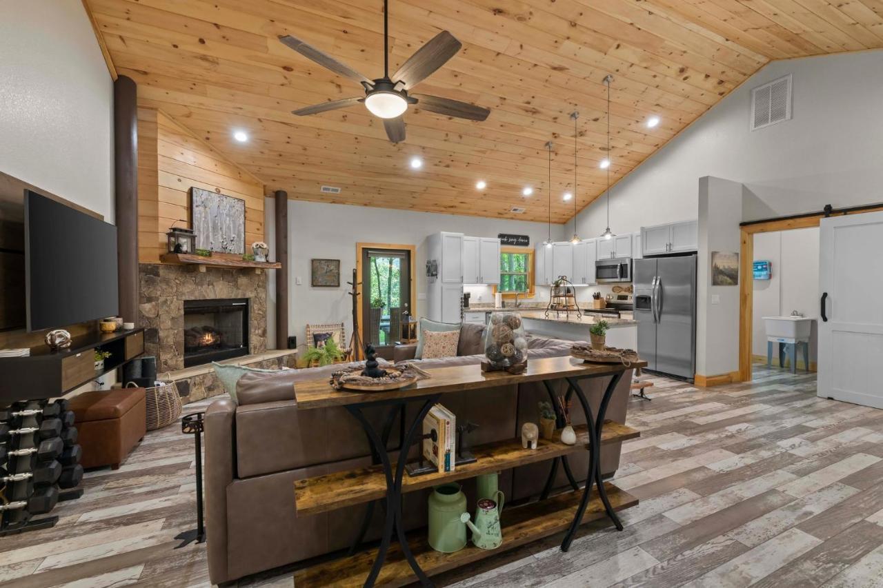 Stunning Views, Superb Atmosphere, Modern Amenities, In The Middle Of Nature Bryson City Luaran gambar