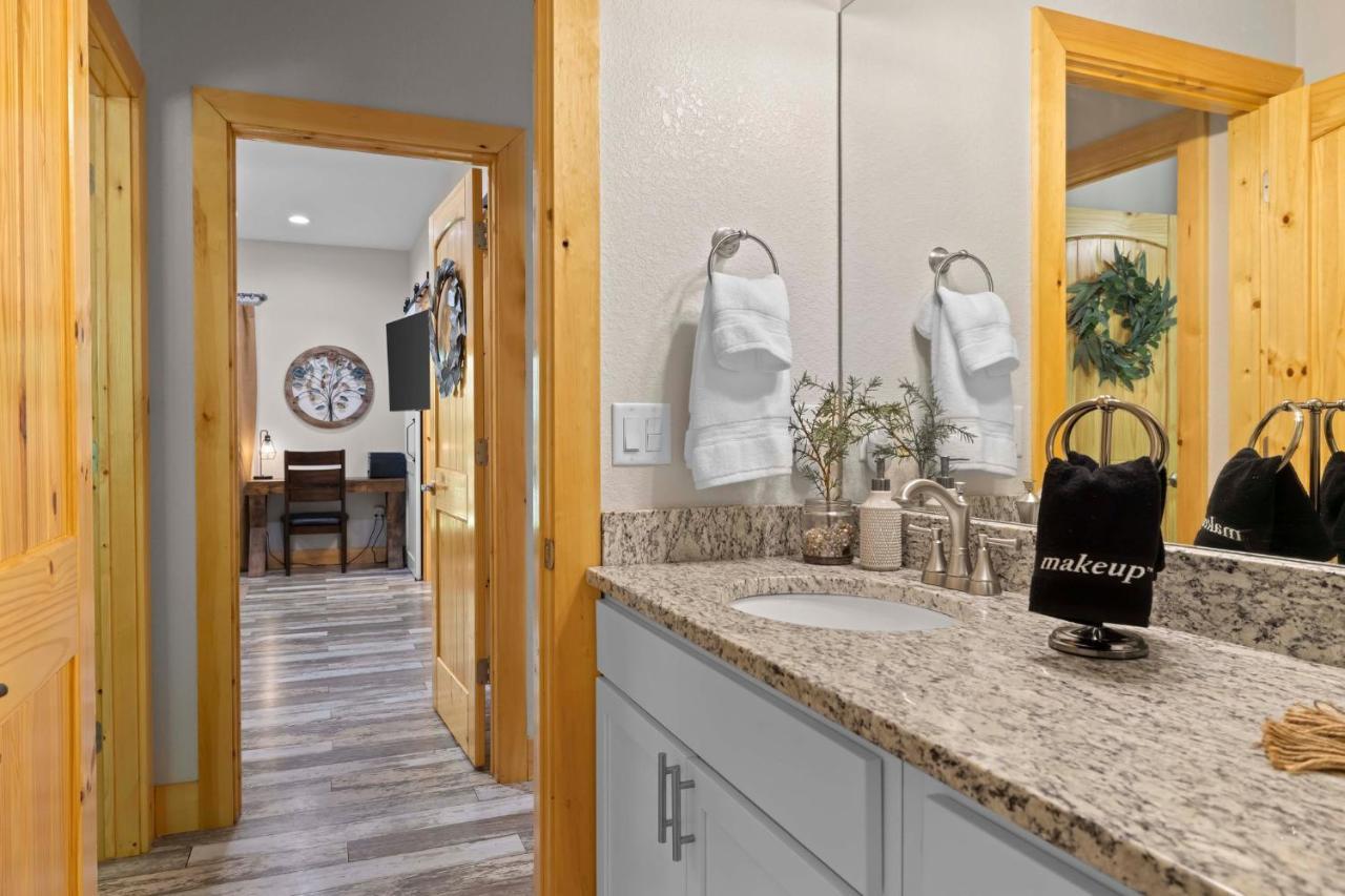 Stunning Views, Superb Atmosphere, Modern Amenities, In The Middle Of Nature Bryson City Luaran gambar